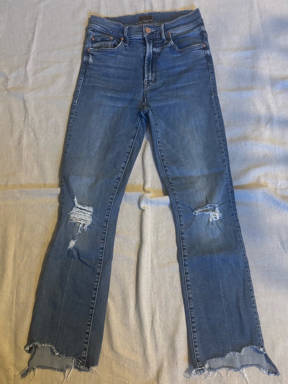 MOTHER The Insider Crop Step Chew Jeans Dancing On Coals Distressed Size 25
